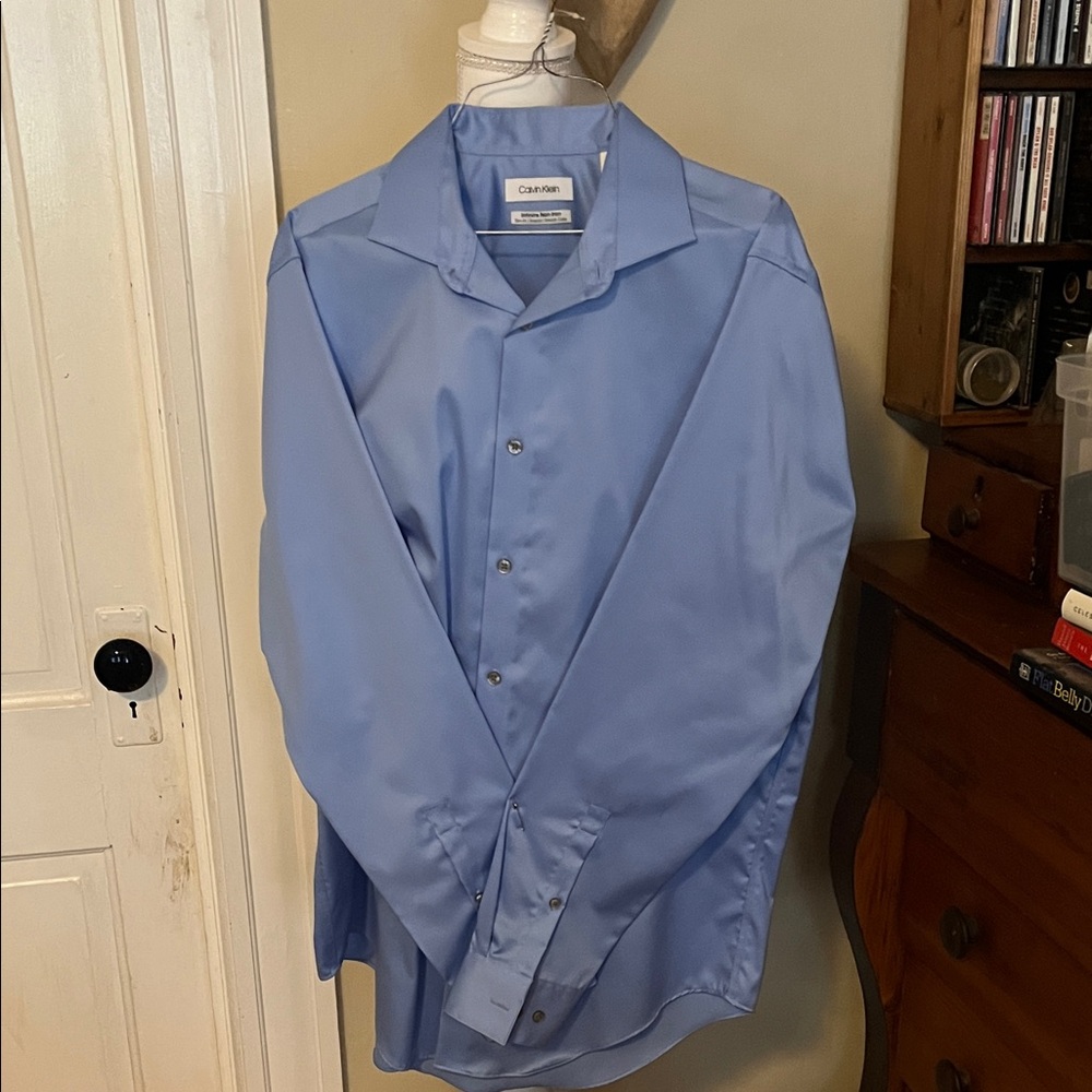 Calvin Klein Men's Sky Blue Dress Shirt size 16 34/35